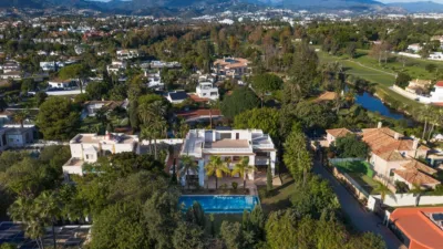 Villa in El Paraíso-Atalaya-Benamara photo 26