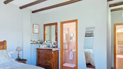 House in Canillas de Albaida photo 23