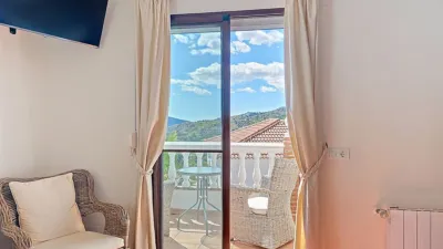 House in Canillas de Albaida photo 32