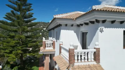 House in Canillas de Albaida photo 35