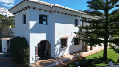 House in Canillas de Albaida photo 3
