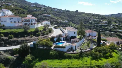 House in Canillas de Albaida photo 47