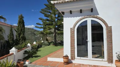 House in Canillas de Albaida photo 5