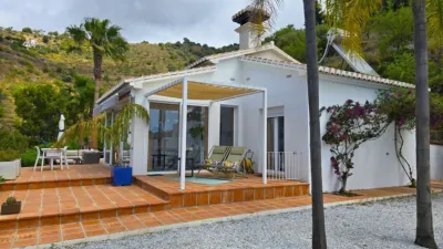 Villa for sale in Sayalonga photo 41