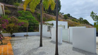 Villa for sale in Sayalonga photo 44