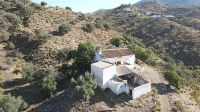Rustic house in Canillas de Aceituno photo 13