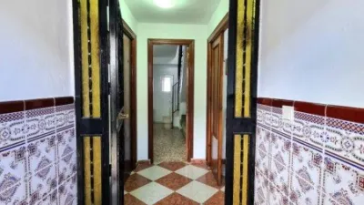 House on Zagrilla Street photo 2