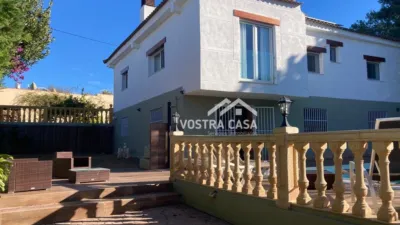 Chalet en alquiler en Torrent, Urbanizaciones Cumbres de Calicanto-Manyes-Barbeta (Torrent) de 2.200 €<span>/mes</span>