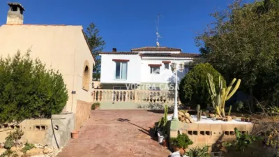 Chalet en alquiler en Torrent, Urbanizaciones Cumbres de Calicanto-Manyes-Barbeta (Torrent) de 2.200 €<span>/mes</span>