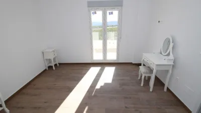 Chalet in El Pinós - Pinoso photo 21