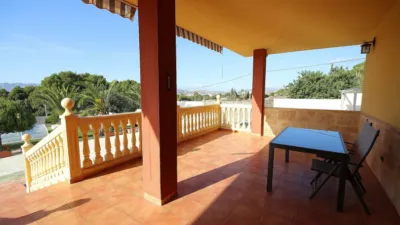 Chalet in Petrer photo 7