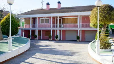 Villa in Caudete photo 4