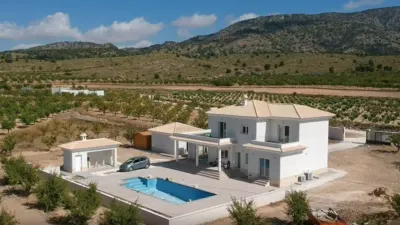 Chalet in El Pinós - Pinoso photo 8
