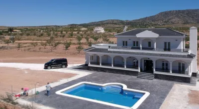 Chalet in El Pinós - Pinoso photo 15