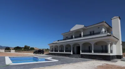 Chalet in El Pinós - Pinoso photo 31