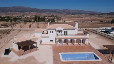 Chalet in El Pinós - Pinoso photo 42