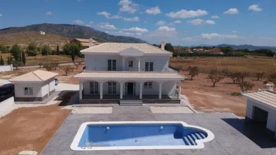 Chalet in El Pinós - Pinoso photo 3