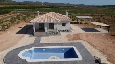 Chalet in El Pinós - Pinoso photo 2