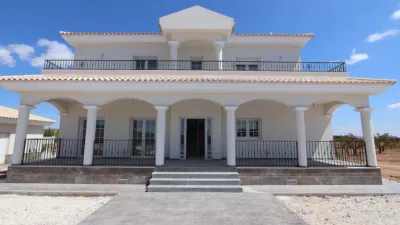 Chalet in El Pinós - Pinoso photo 22