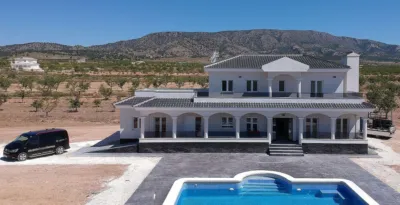 Chalet in El Pinós - Pinoso photo 19