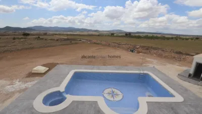 Chalet in El Pinós - Pinoso photo 2