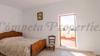 Casa en venta en Sedella, Sedella de 73.000 €