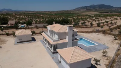 Chalet in El Pinós - Pinoso photo 5