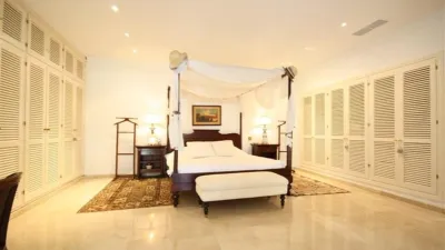 Casa en Los Monteros photo 4