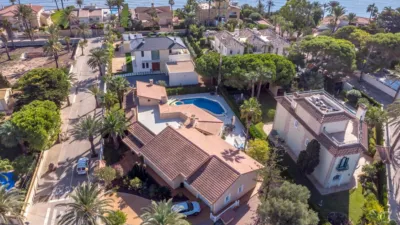 Chalet en Cabo Roig-La Zenia-La Regia photo 4