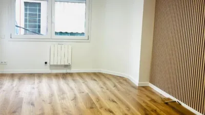 Apartment in Cornellà de Llobregat photo 9
