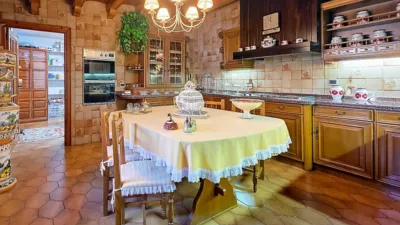 Chalet in Elda photo 12