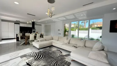 Villa in Petrer photo 8