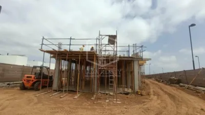Semi-detached house in La Oliva photo 7