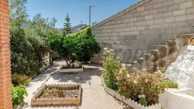 House in Canillas de Albaida photo 24