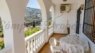 House in Canillas de Albaida photo 4