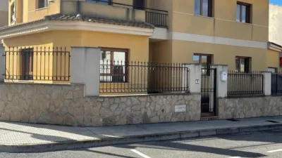 Townhouse in El Pinós - Pinoso photo 2