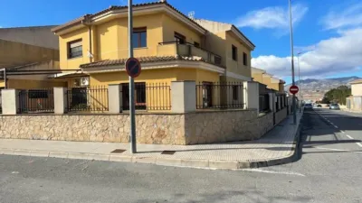 Townhouse in El Pinós - Pinoso photo 3