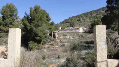 Chalet in Petrer photo 6