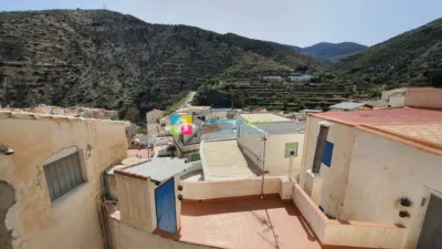 House in Sierro photo 18