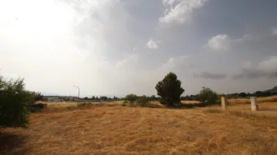Terreno en venta en Caudete - Més