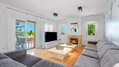 Chalet in La Fustera photo 28