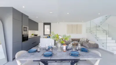 Casa – Almoradí, Polígono Industrial Las Maromas - Més
