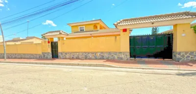 Chalet en venta en Orihuela Costa - Vista 3