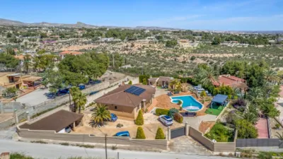 Casa – Crevillent, Polígono Industrial Catxapets, el Baix Vinalopó - Vista 2