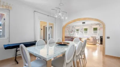Chalet in La Fustera photo 32