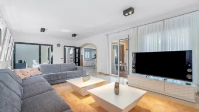 Chalet in La Fustera photo 30