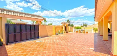 Chalet en venta en Orihuela Costa - Vista 4