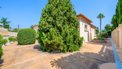 Chalet in La Fustera photo 24