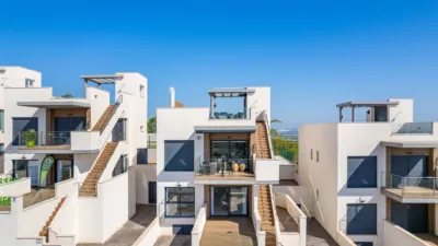 Pis – San Miguel de Salinas, Urbanización Ciudad de las Telecomunicaciones - Vista 3