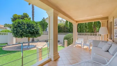 Chalet in La Fustera photo 8